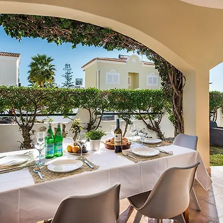 Monteiro V4 - Vip By Interhome فيلة